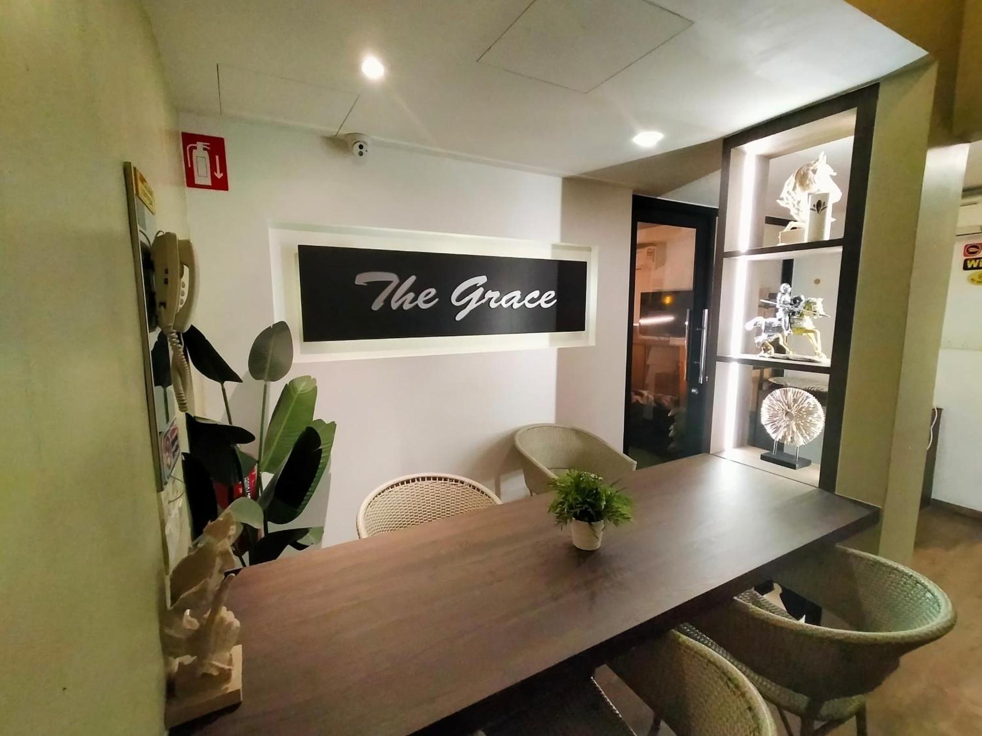 The Grace Hotel Muar Buitenkant foto